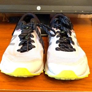 New Balance Size 8.5 Women's